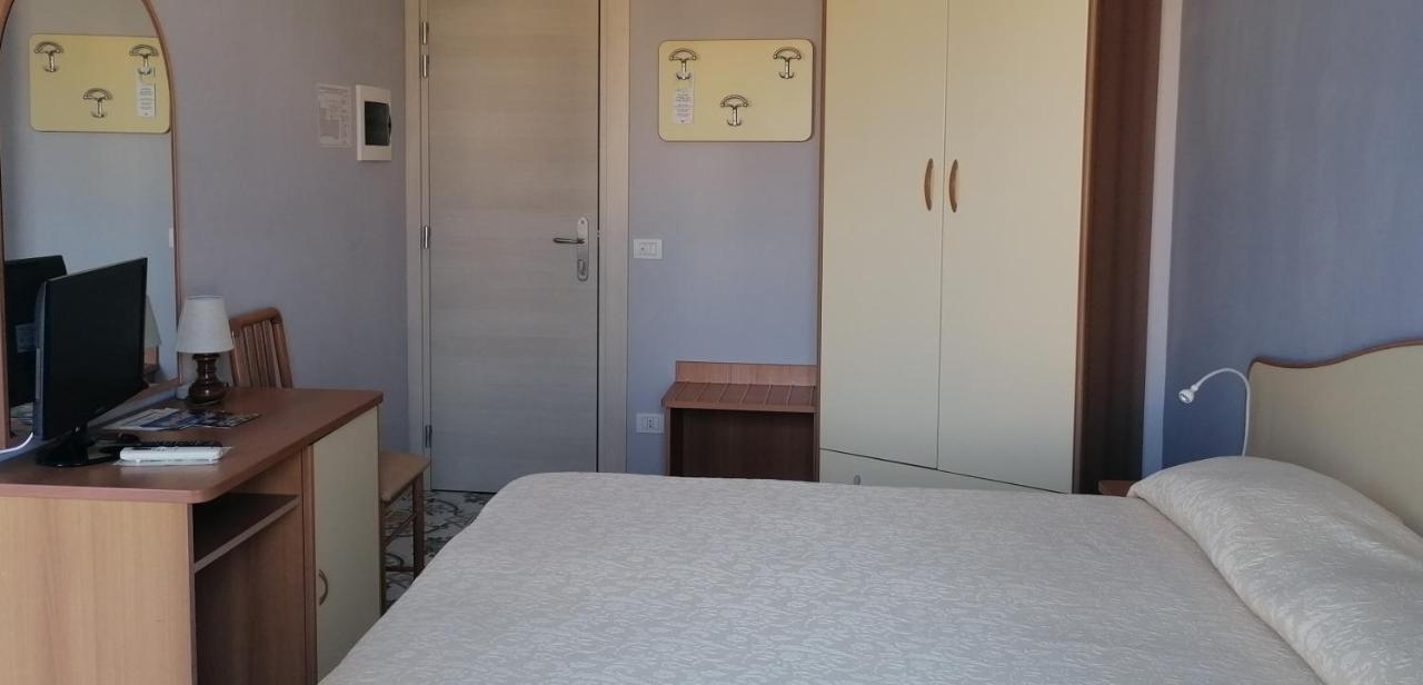 Hotel Casa Di Meglio 이스키아 외부 사진