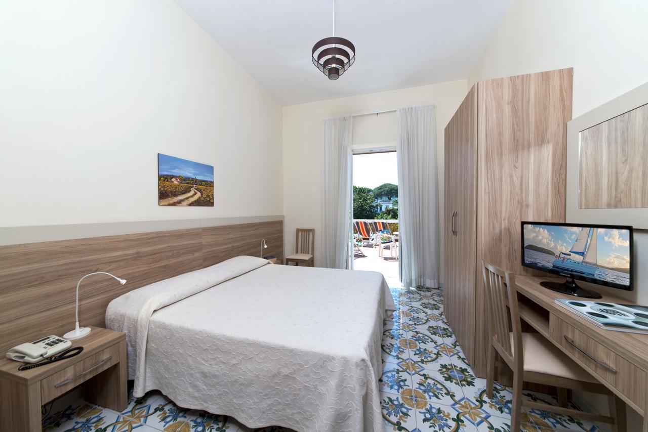 Hotel Casa Di Meglio 이스키아 외부 사진