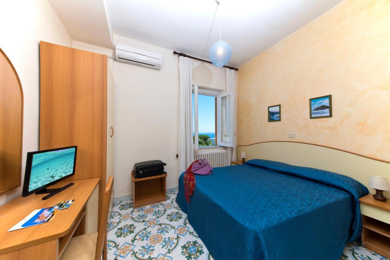 Hotel Casa Di Meglio 이스키아 외부 사진